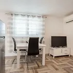 Marijola Apartamento Lovište