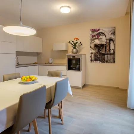 Apartment Marijola Loviste