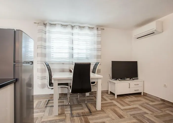 Marijola Apartment Lovište